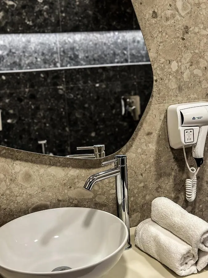 Hotel Alexander Rooms Durres